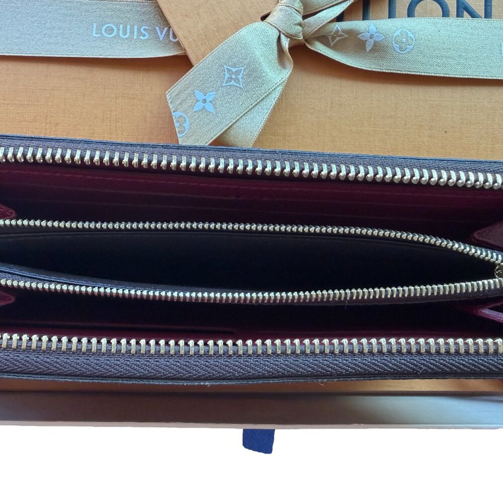 Louis Vuitton Clémence Wallet M60742 (Fuchsia Interior) in 👌 Pristine Condition - Picture 9 of 16